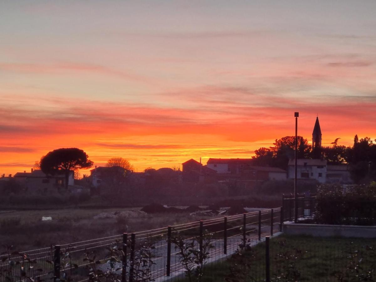 Villa Robert Kaštelir المظهر الخارجي الصورة